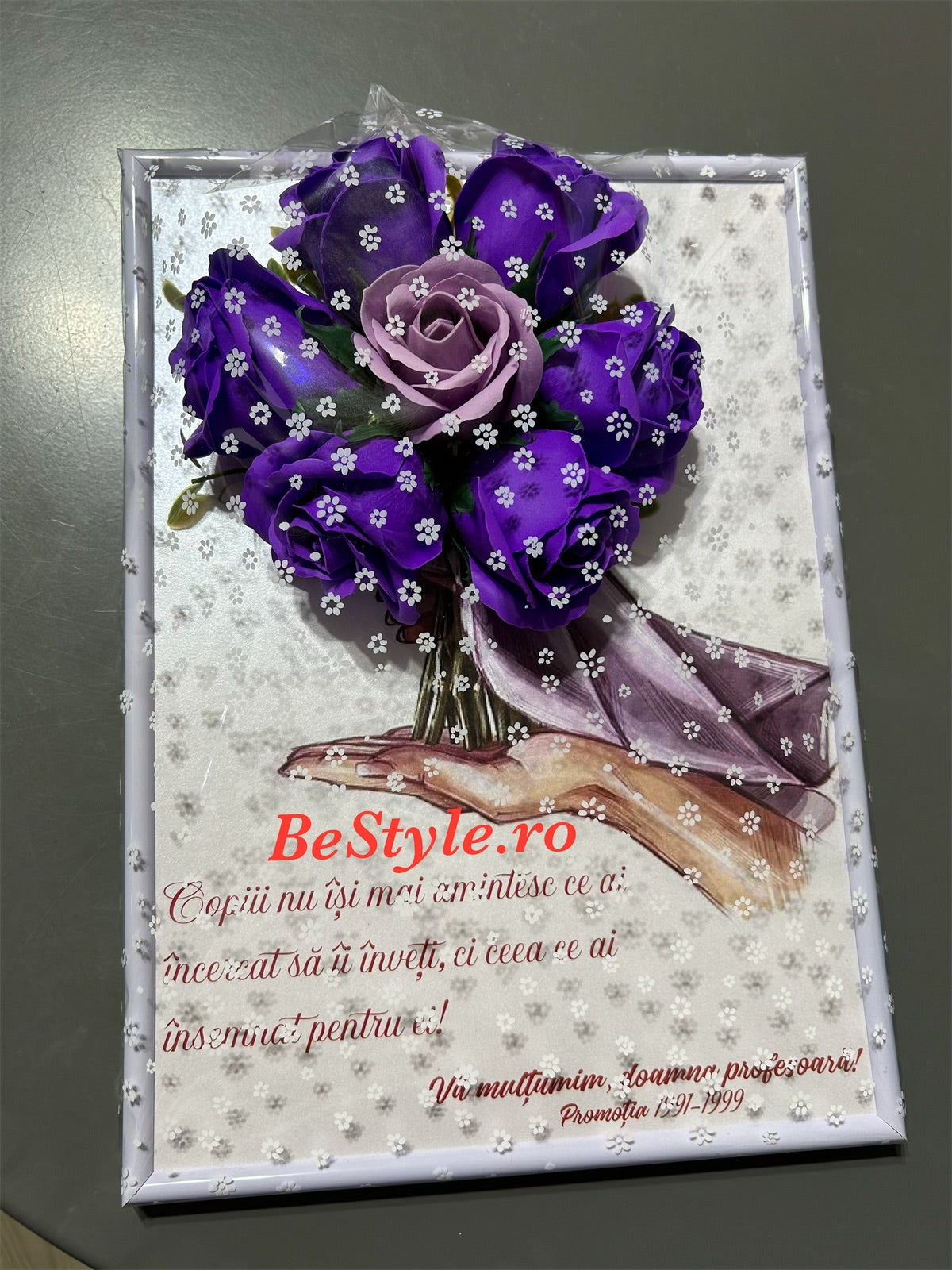 Tablou personalizat cu buchet din trandafiri de sapun