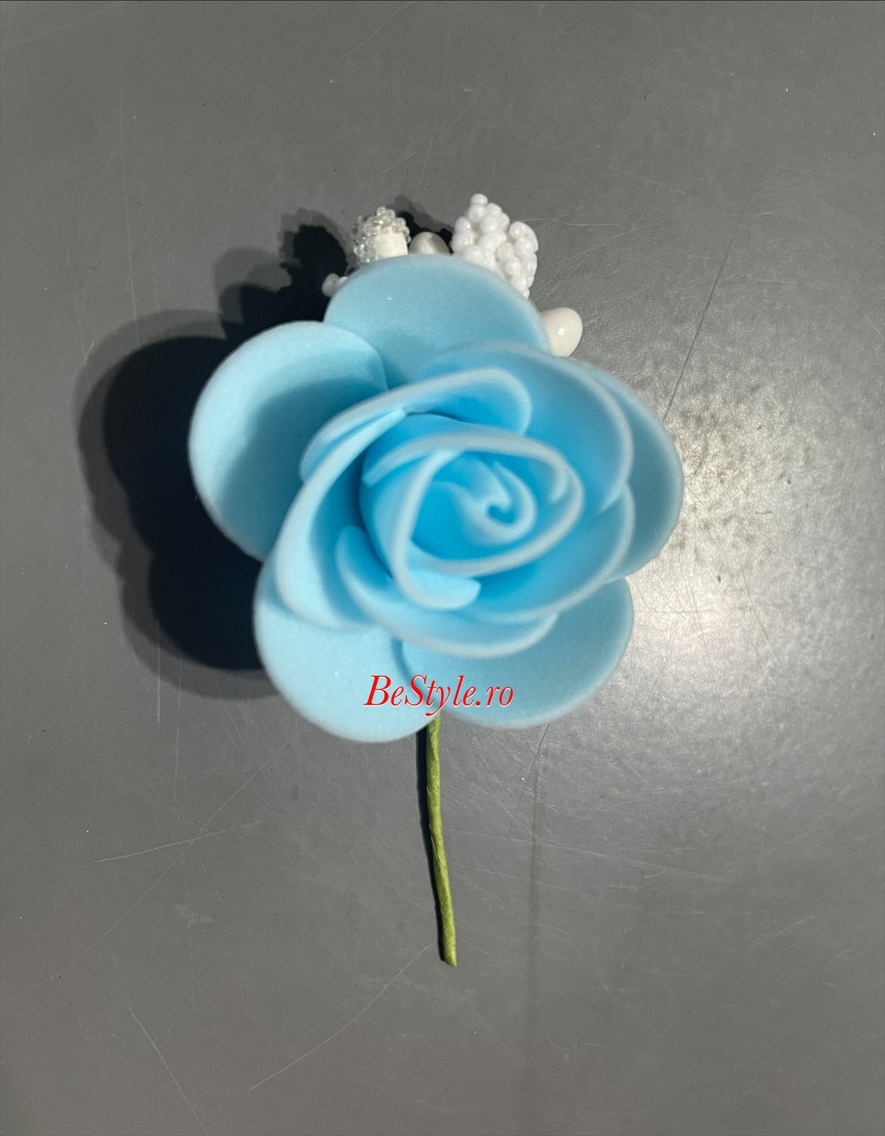 Floare de pus in piept invitati nunta 05