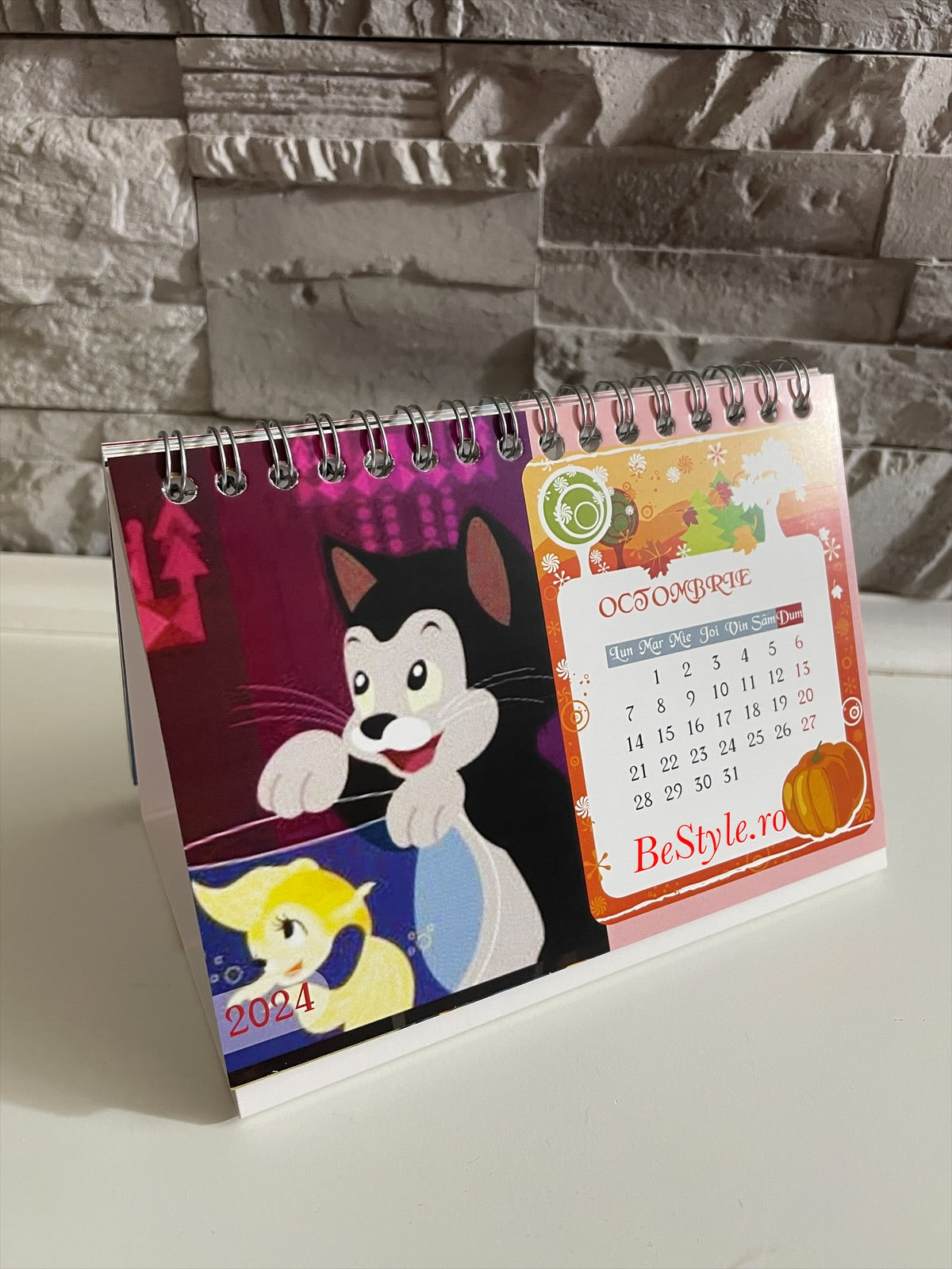 Calendar personalizat de birou 2024 CAL P15