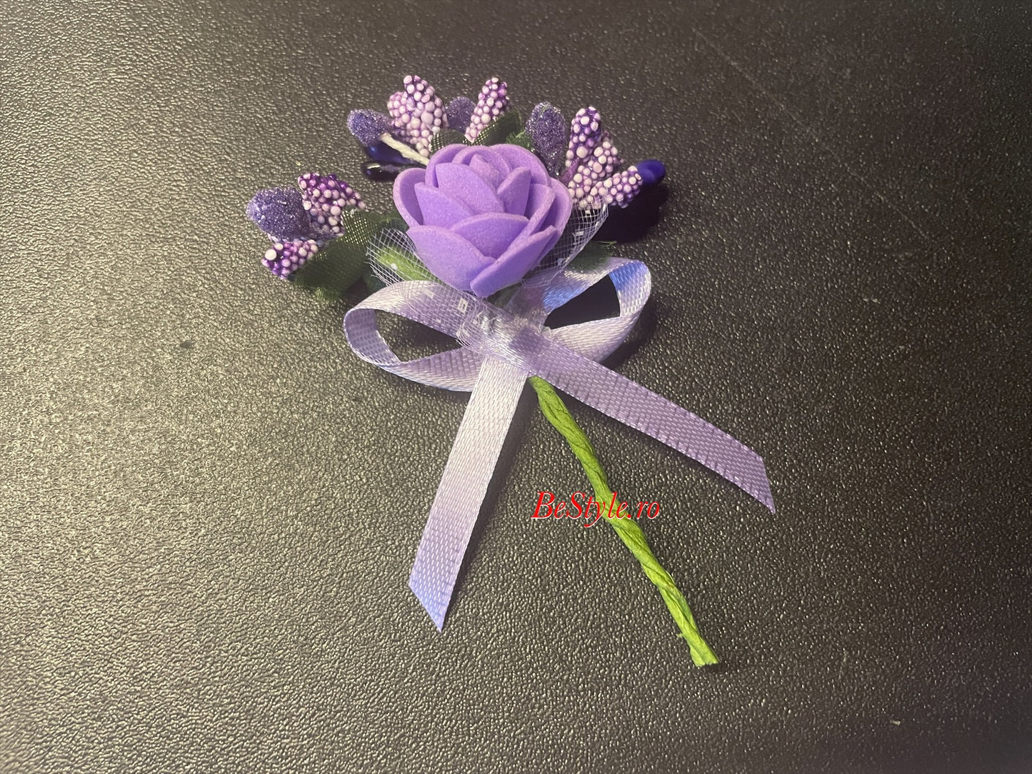 Floare de pus in piept invitati nunta 09