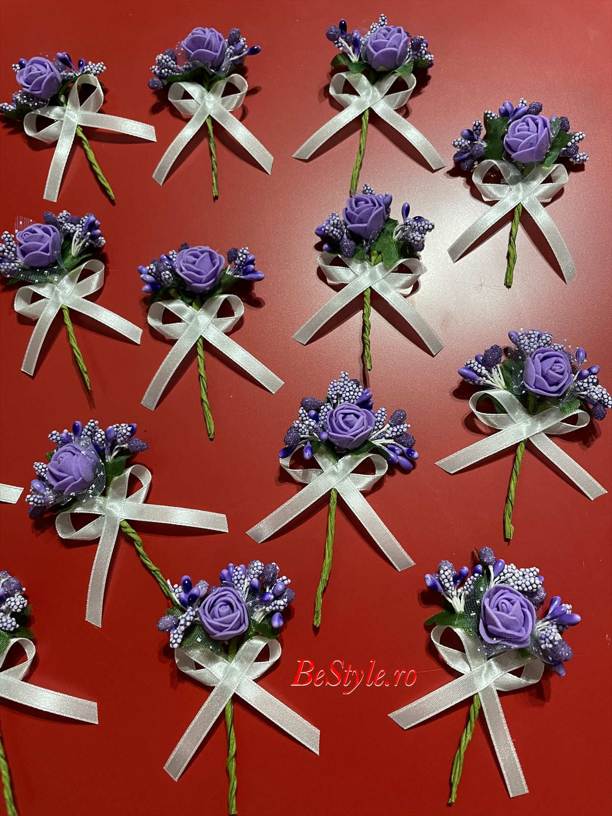 Floare de pus in piept invitati nunta 09