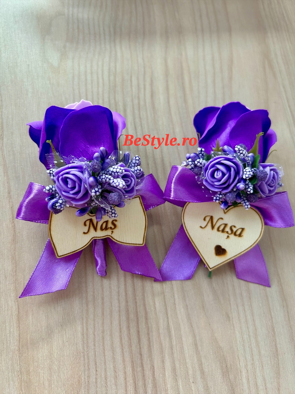 Floare de pus in piept personalizata mire sau nas 04