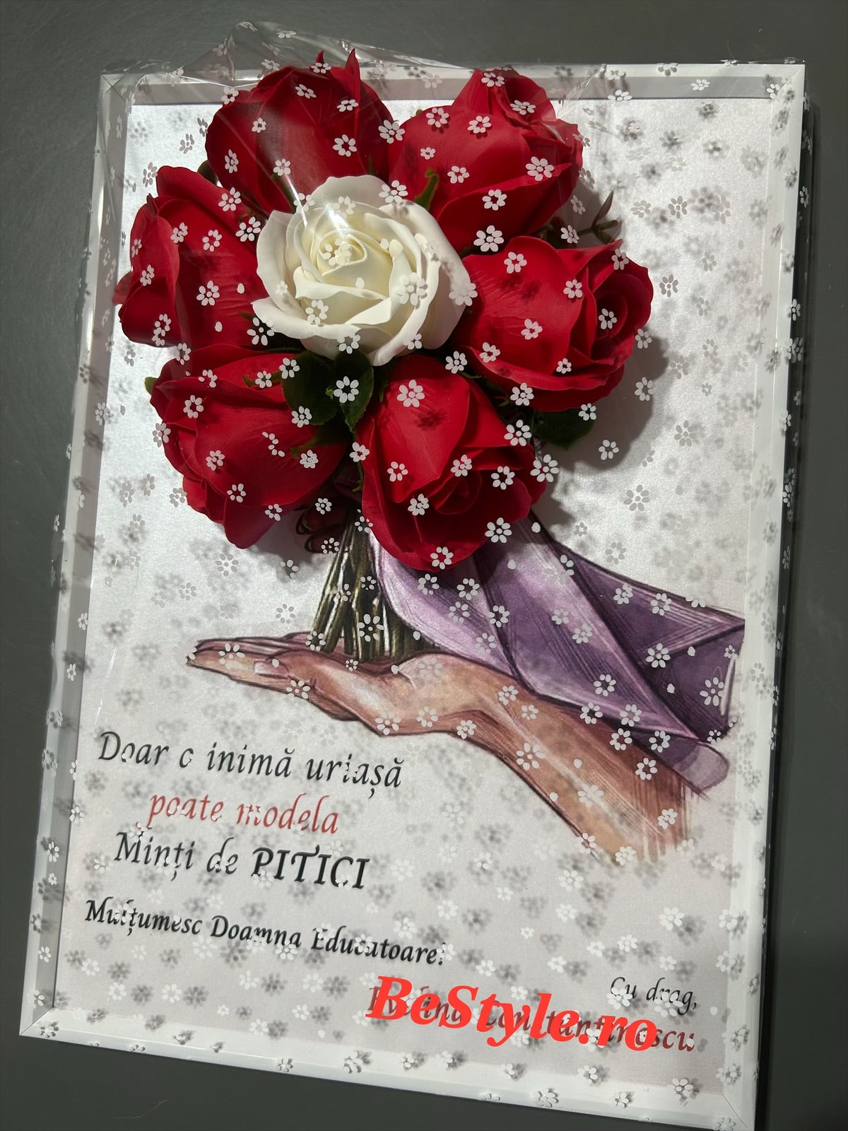 Tablou personalizat cu buchet din trandafiri de sapun