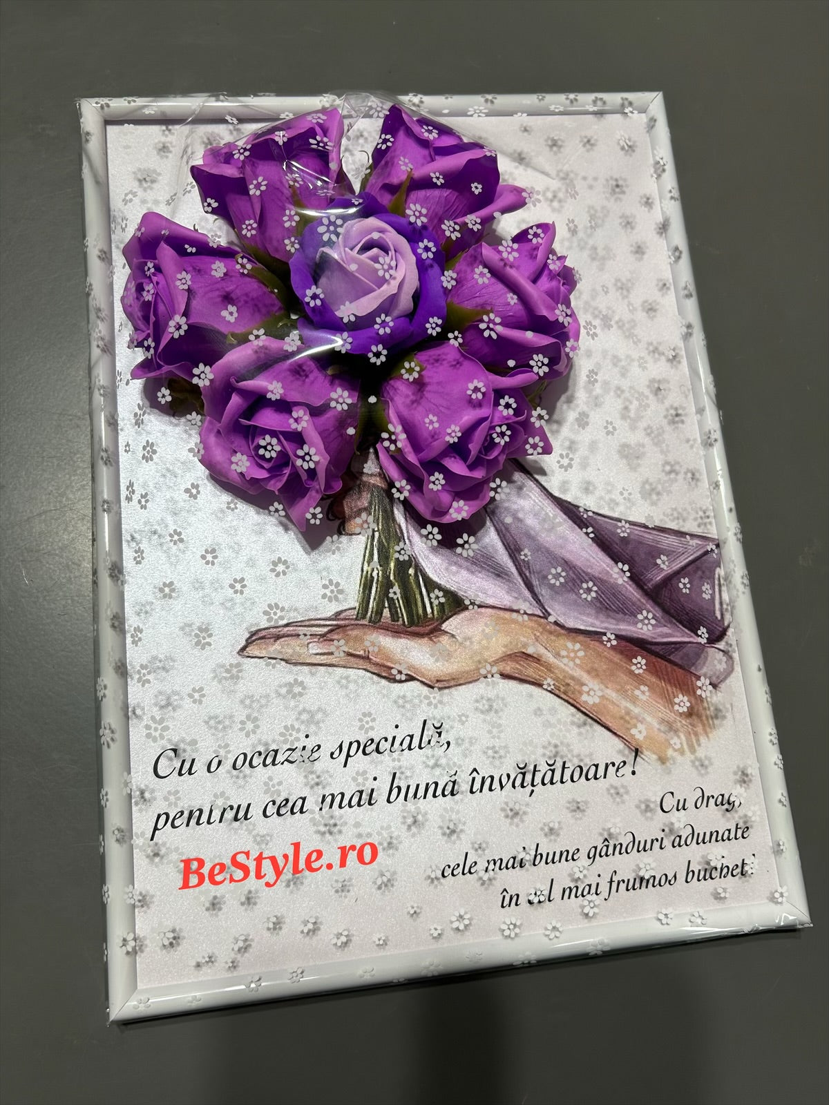 Tablou personalizat cu buchet din trandafiri de sapun
