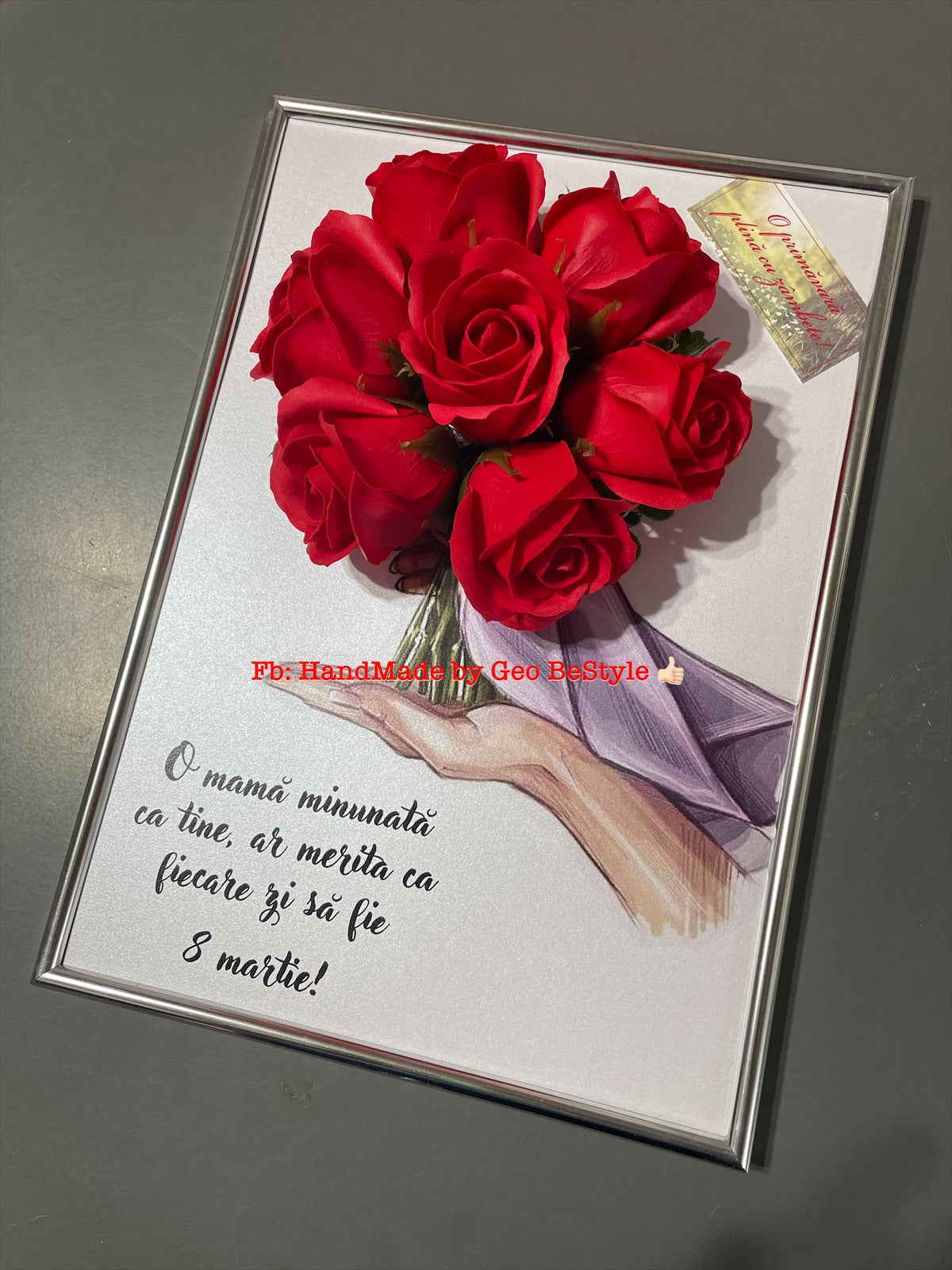 Tablou martisor pentru mama cu buchet din trandafiri de sapun