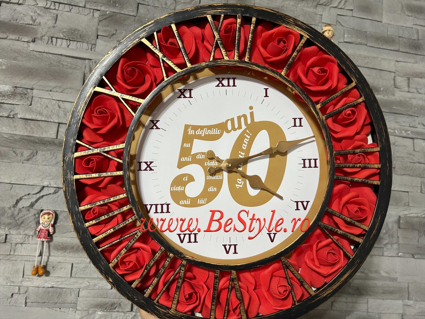 Ceas de perete - cadou aniversar - cu trandafiri de spuma