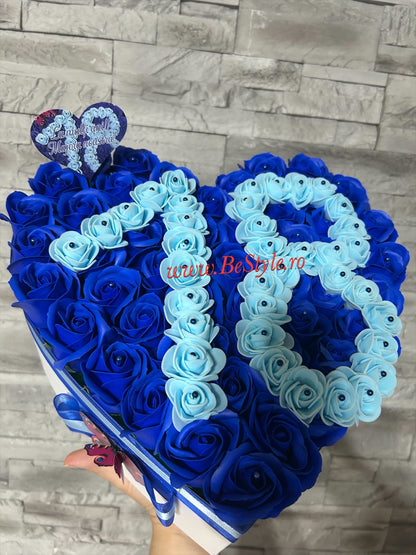 Aranjament aniversar cu trandafiri de sapun personalizat cu varsta din trandafiri 03