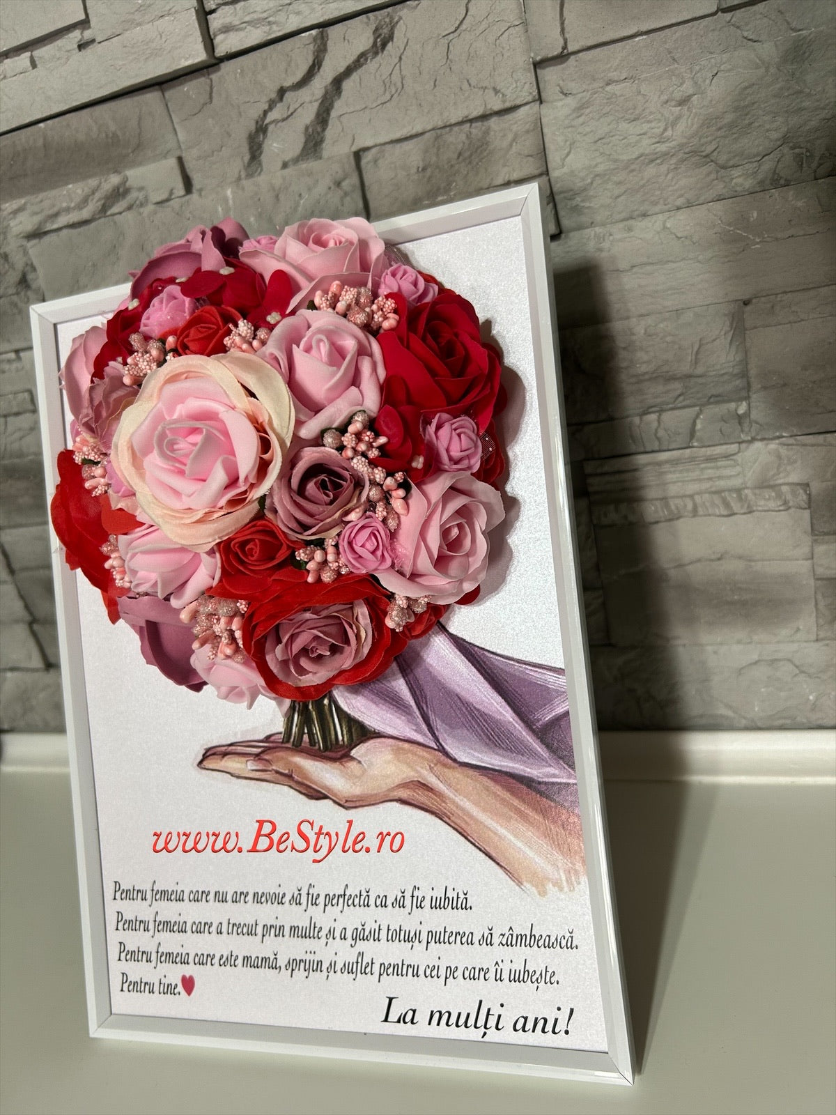Tablou personalizat cu buchet din trandafiri de matase și de sapun pentru mama și cea mai buna sotie