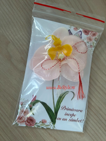 Brosa martisor cu orhidee