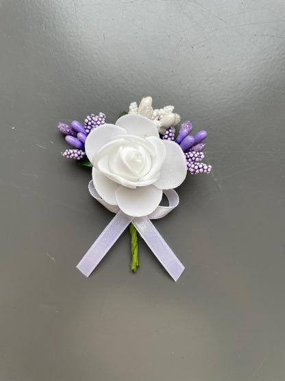 Floare de pus in piept invitati nunta 02