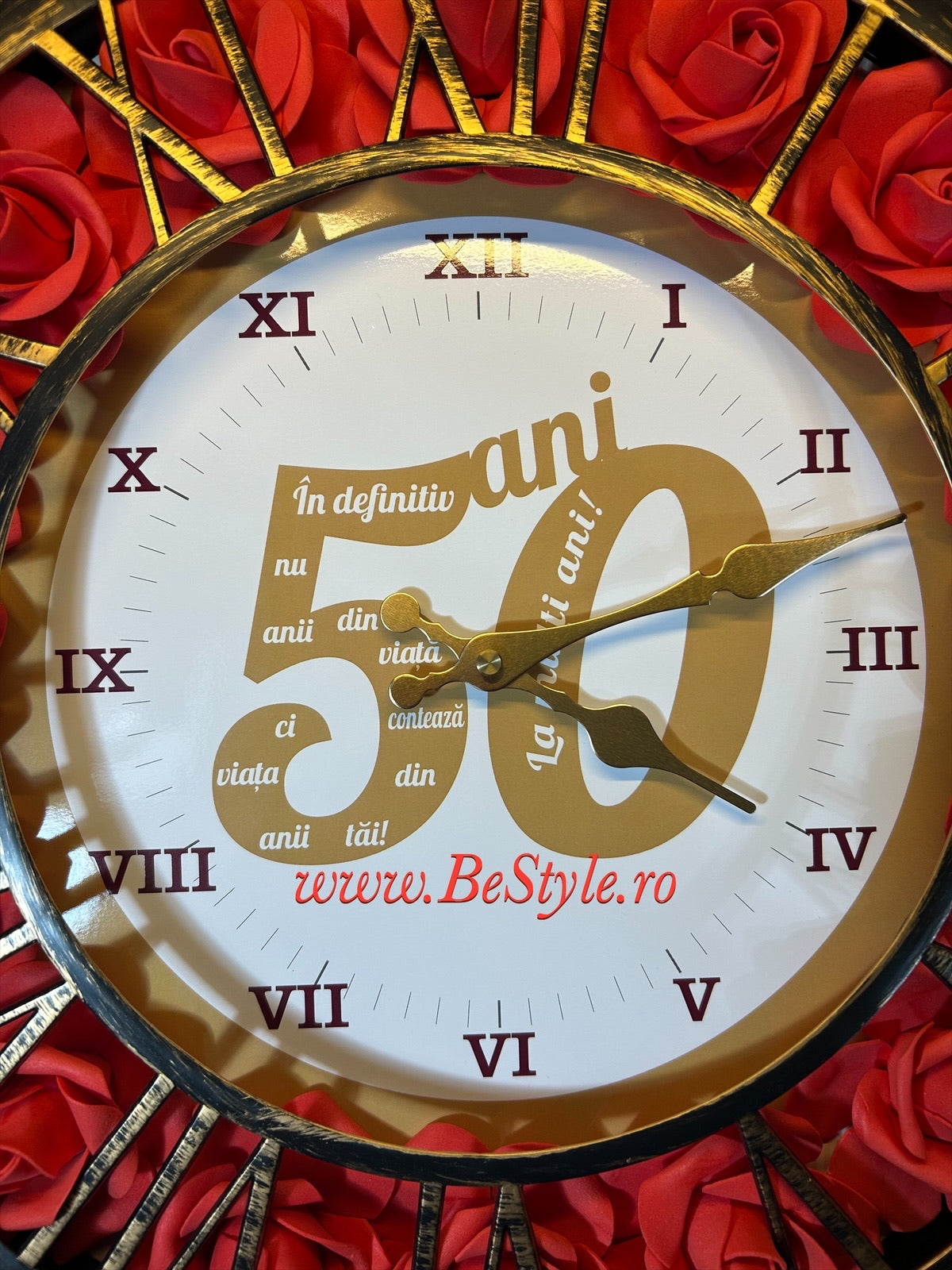 Ceas de perete - cadou aniversar - cu trandafiri de spuma