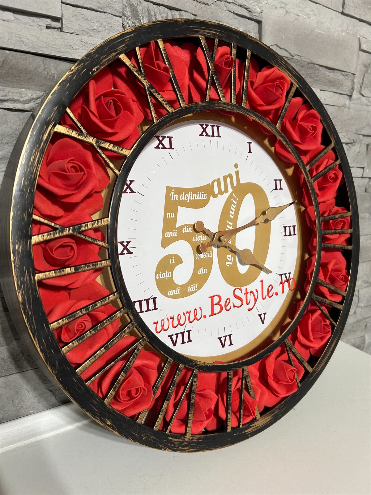 Ceas de perete - cadou aniversar - cu trandafiri de spuma