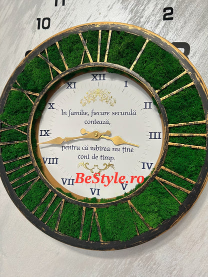 Ceas de perete cu licheni pentru familie