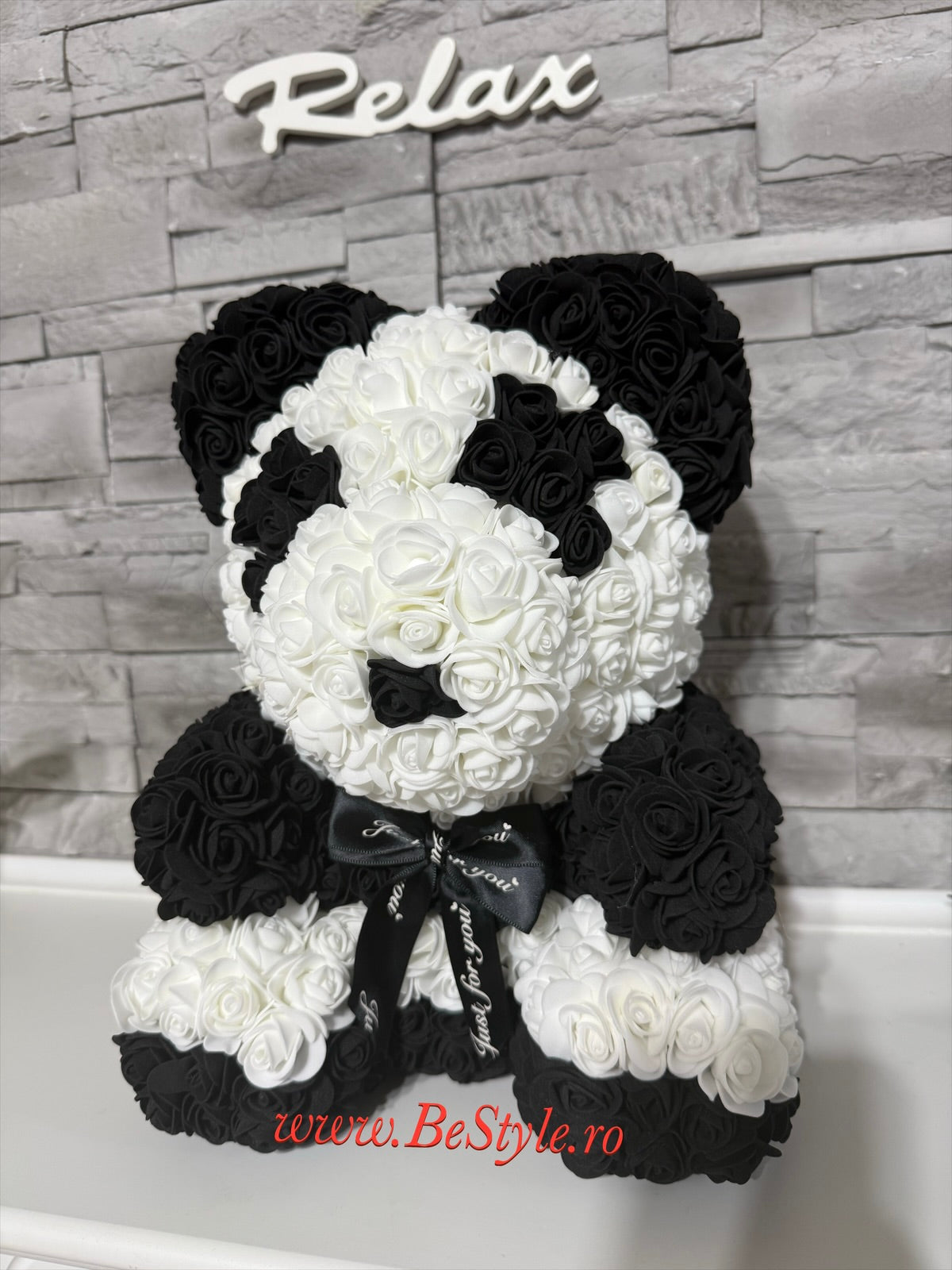 Ursulet Panda din trandafiri de spuma 01