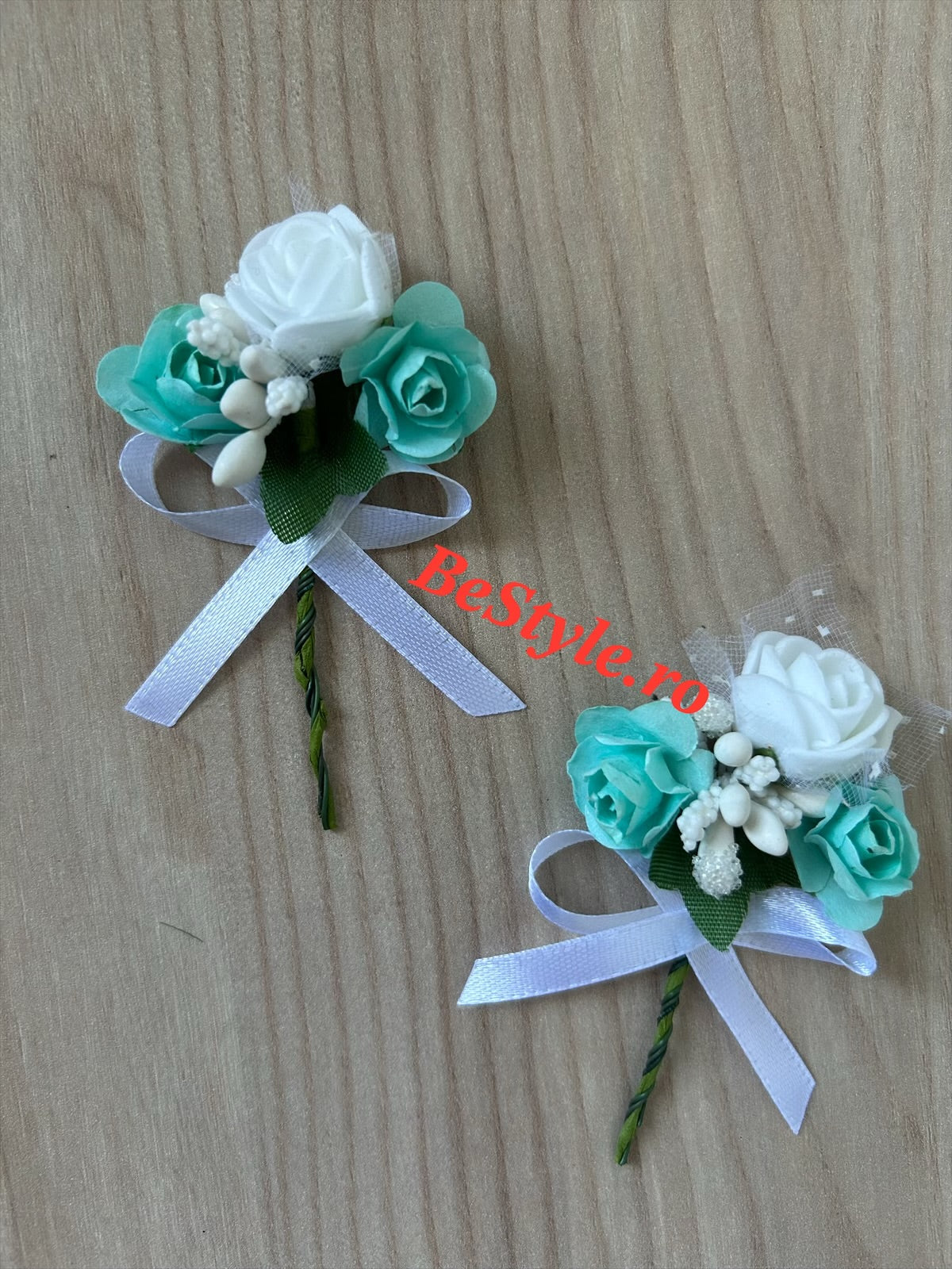 Floare de pus in piept invitati nunta 08