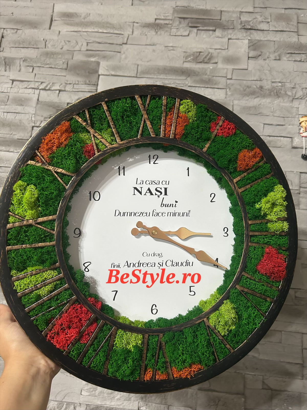 Ceas de perete cu licheni personalizat pentru nasi 02