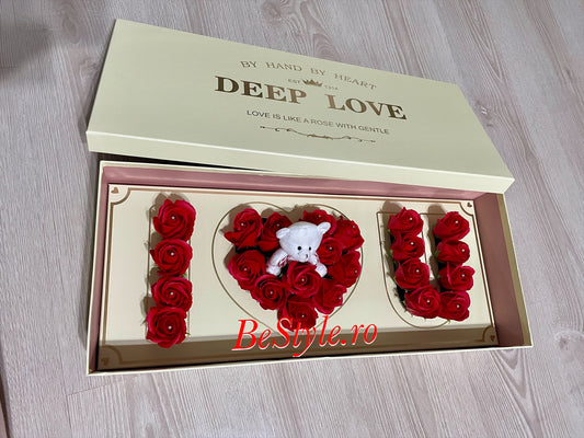Cutie “I love U” cu trandafiri de sapun