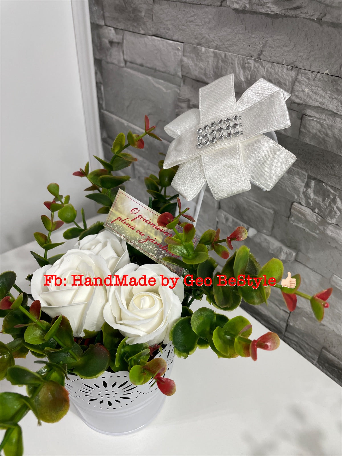 Aranjament martisor cu trandafiri de sapun