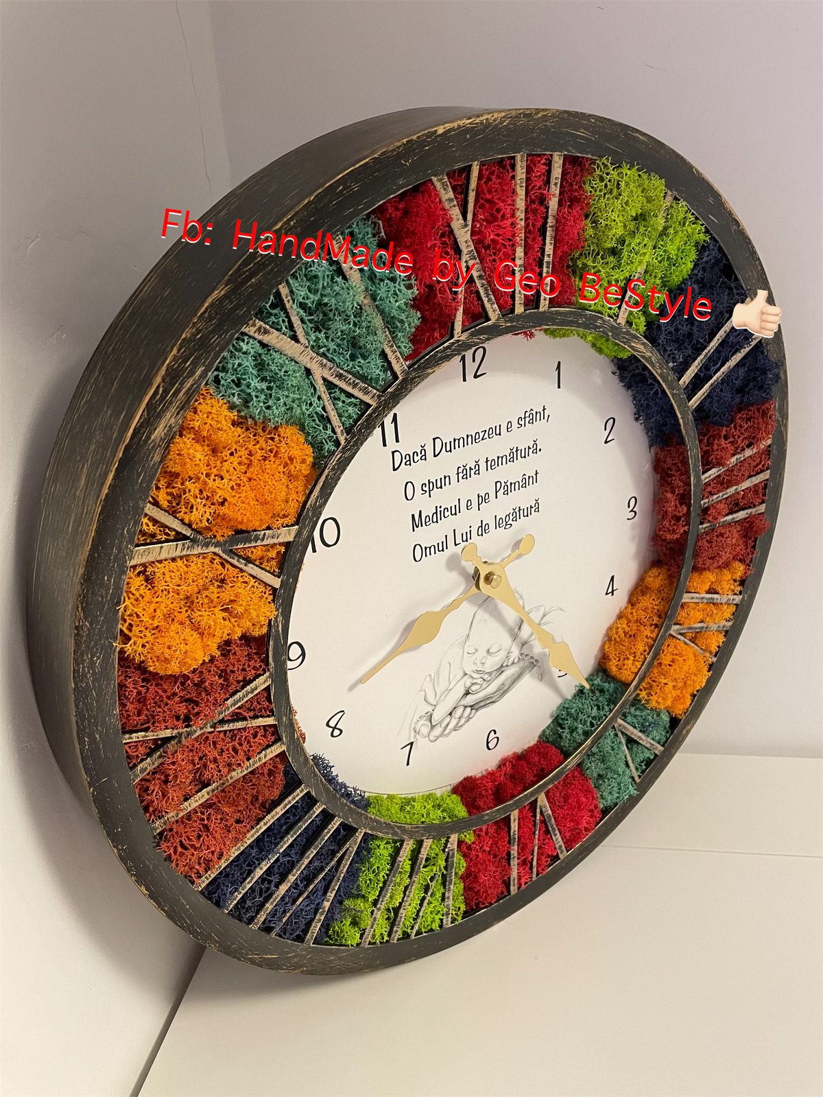 Ceas de perete cu licheni personalizat pentru medicul pediatru