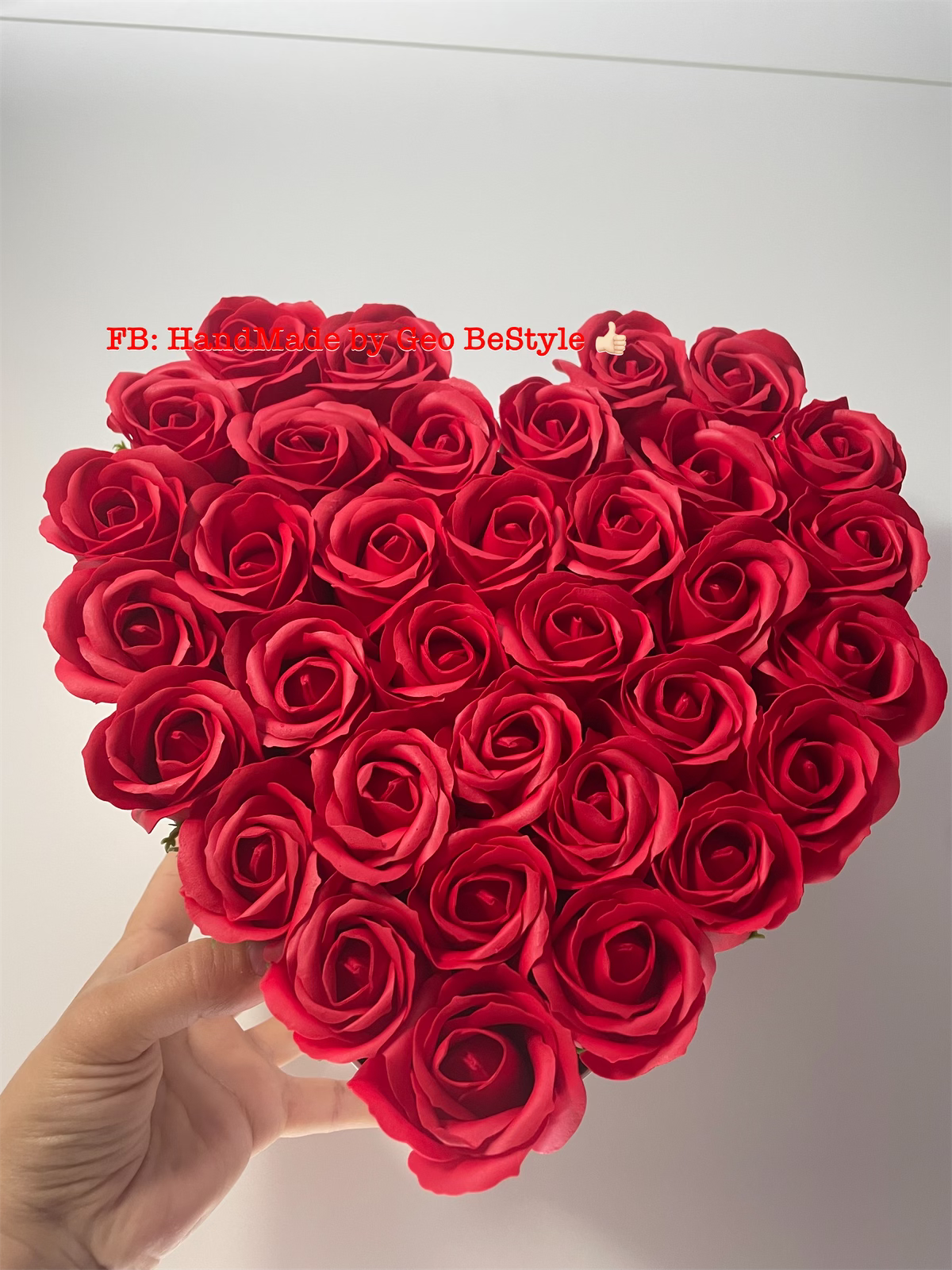 Cutie inima cu trandafiri de sapun 26