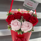 Cosulet martisor cu 9 trandafiri de sapun